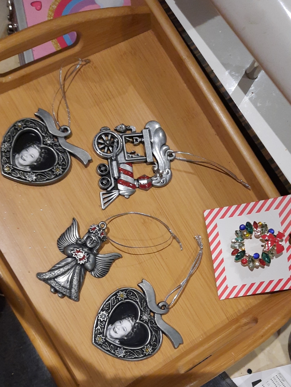 Lot of 4 Vixtorian Inspired Photo Frame Angel 😇 Hearts & Train Ornaments